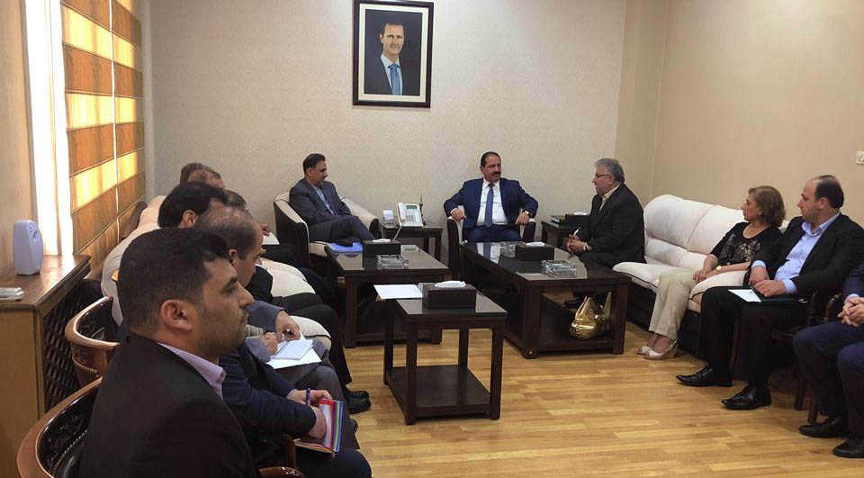 حمود يبحث مع إخوندي سبل تفعيل الاتفاقيات الموقعة بين سورية وإيران